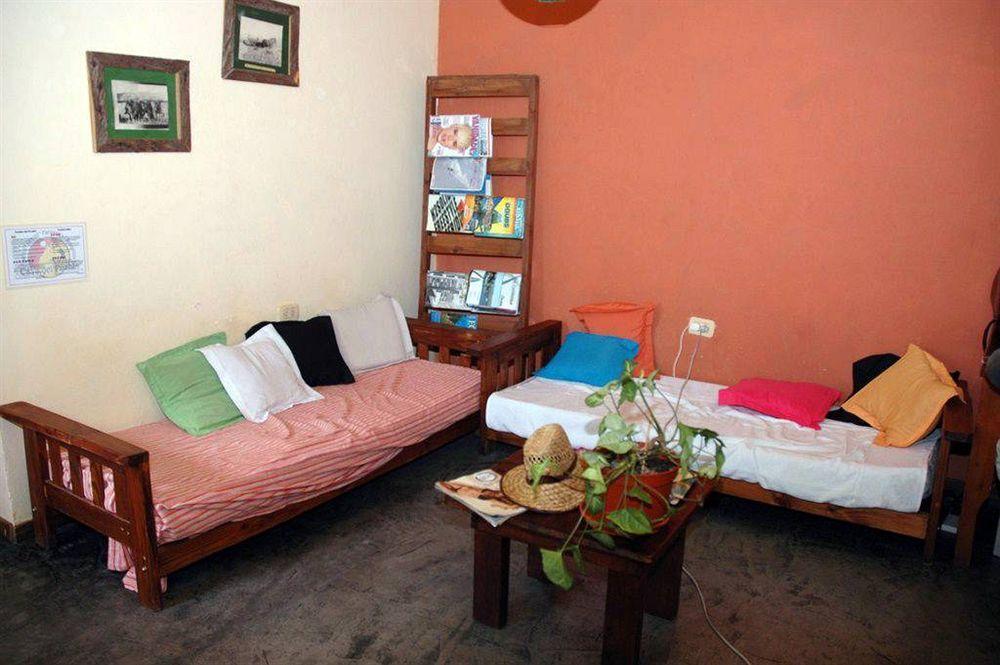 Casa Pueblo Hostel Capdevila Экстерьер фото